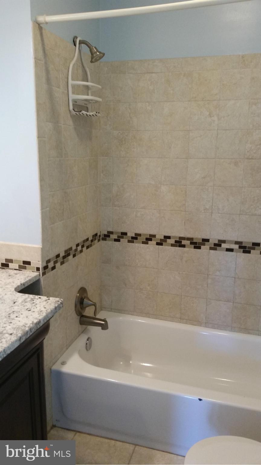 6852 Dorsey Road Elkridge, MD 21075 - Photo 15 of 27 Bath (Master)