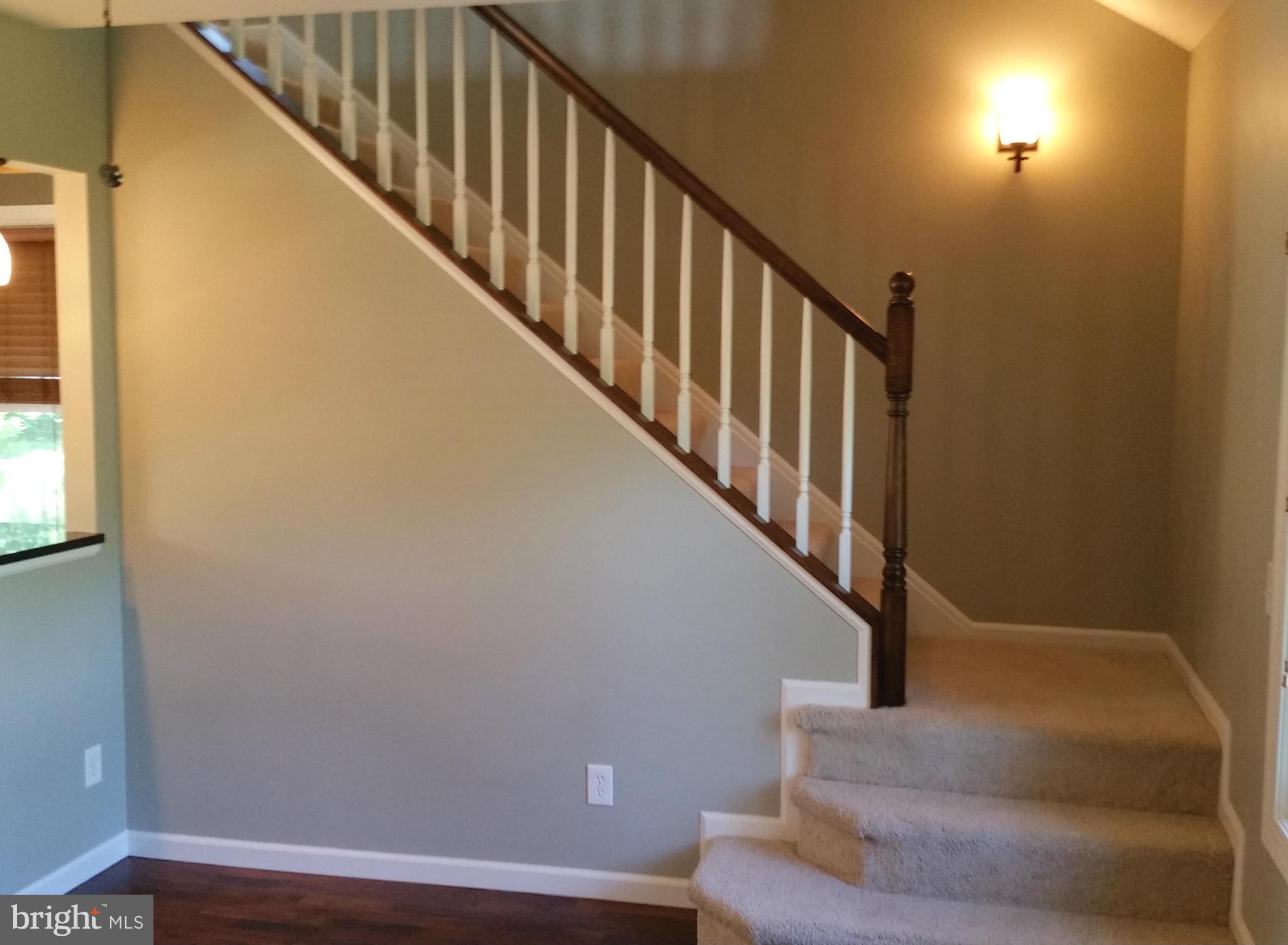 6852 Dorsey Road Elkridge, MD 21075 - Photo 10 of 27 Living Room