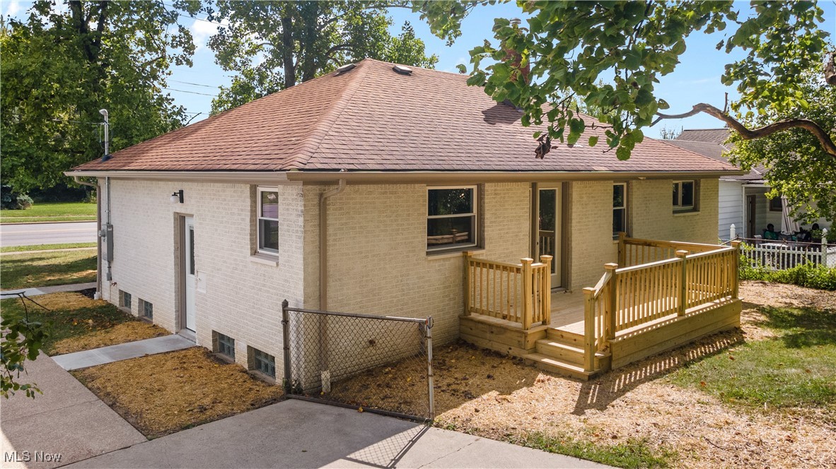 23917 Emery Road Warrensville Heights, OH 44128 - Photo 32 of 44
