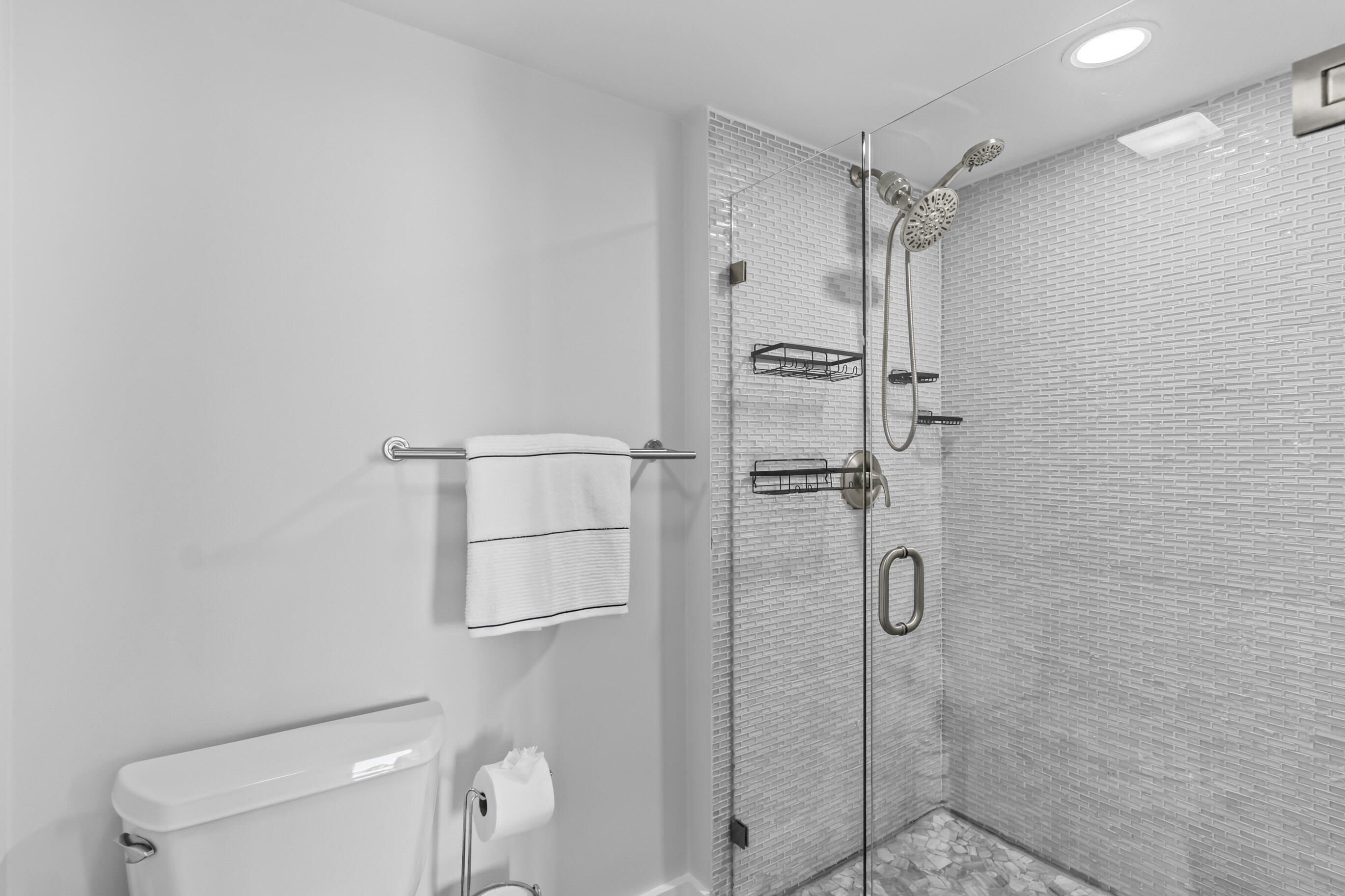 6217 Balboa Circle, Unit 404 Boca Raton, FL 33433 - Photo 19 of 42 Shower & Bathroom