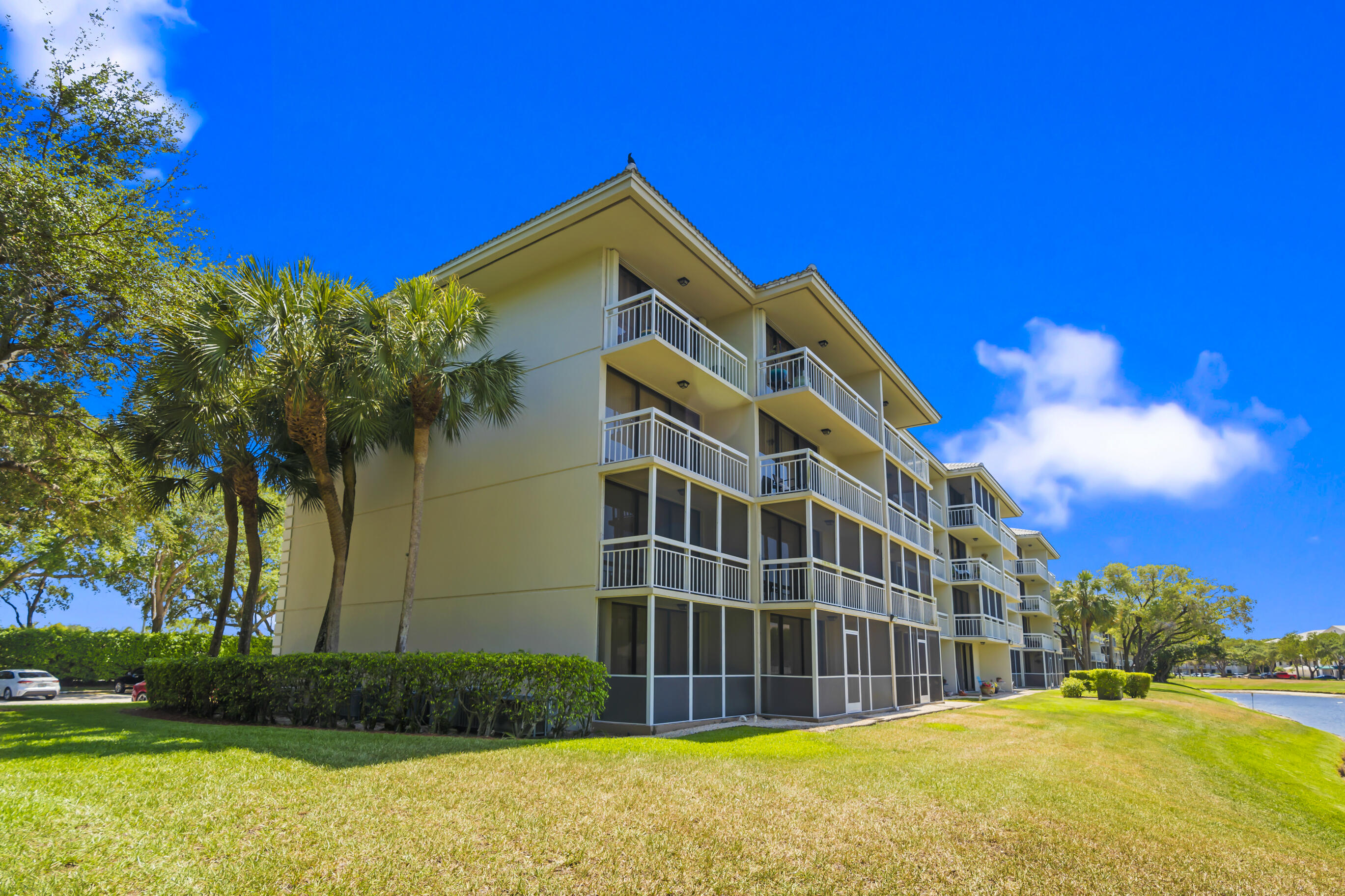 6217 Balboa Circle, Unit 404 Boca Raton, FL 33433 - Photo 39 of 42 Building