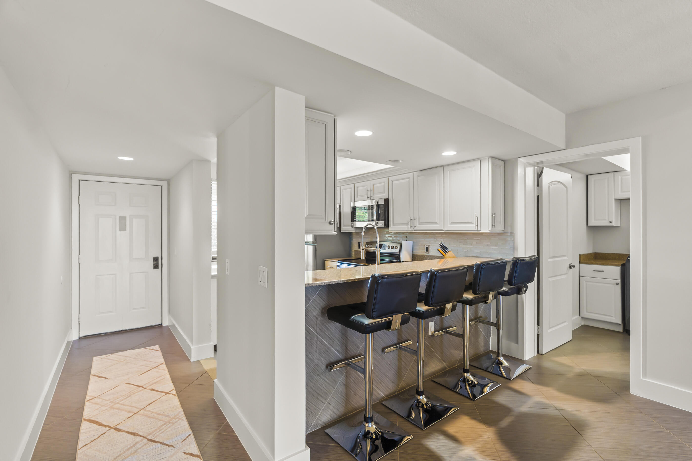 6217 Balboa Circle, Unit 404 Boca Raton, FL 33433 - Photo 8 of 42 Kitchen