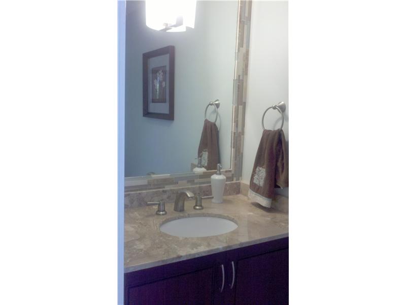 42 Ridgewood Road Cranston, RI 02921 - Photo 13 of 18 Bathroom.