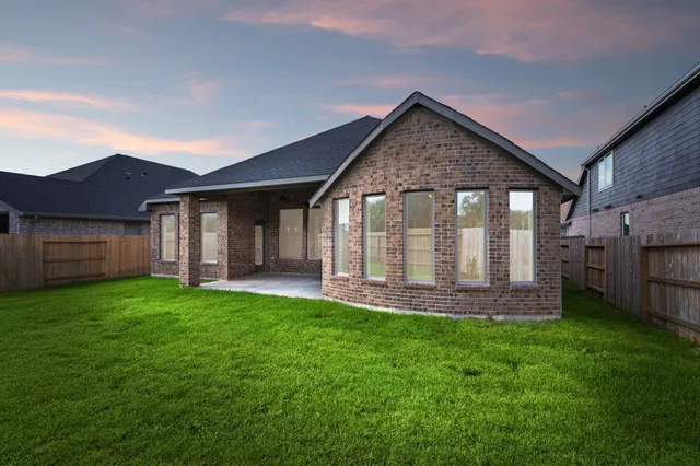 $379,990 | 31902 Sorrel Copley Lane, Hockley, TX 77447