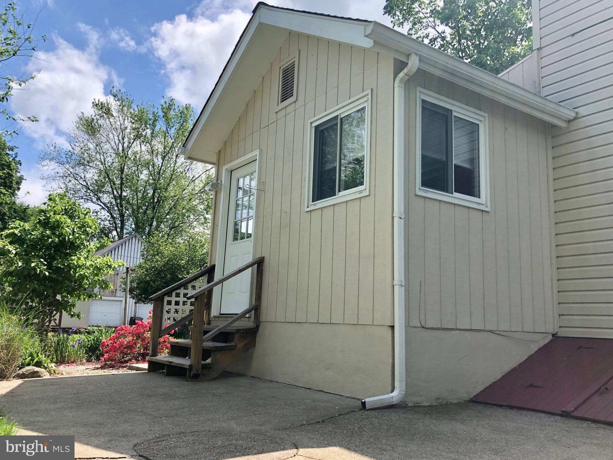 128 Sycamore Road Riegelsville, PA 18077 - Photo 4 of 50