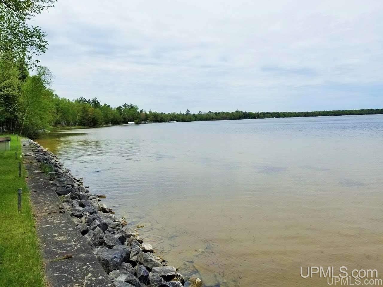 652 West Gulliver Lake Road Gulliver, MI 49840 - Photo 2 of 37 Gallery Image 2