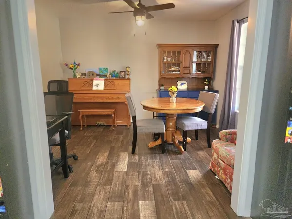 $2,200 | 7895 Bay Meadows Drive, Pensacola, FL 32507