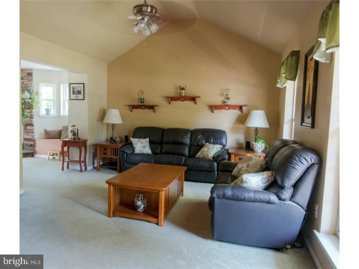 3 Raleigh Court Sanatoga, PA 19464 - Photo 4 of 23 Gallery Image 4
