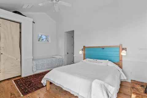 $5,995,000 | 7143 La Lenaire Drive, Longboat Key, FL 34228
