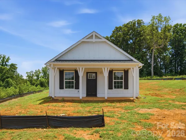 $334,900 | 1432 Blackbird Drive, Clover, SC 29710