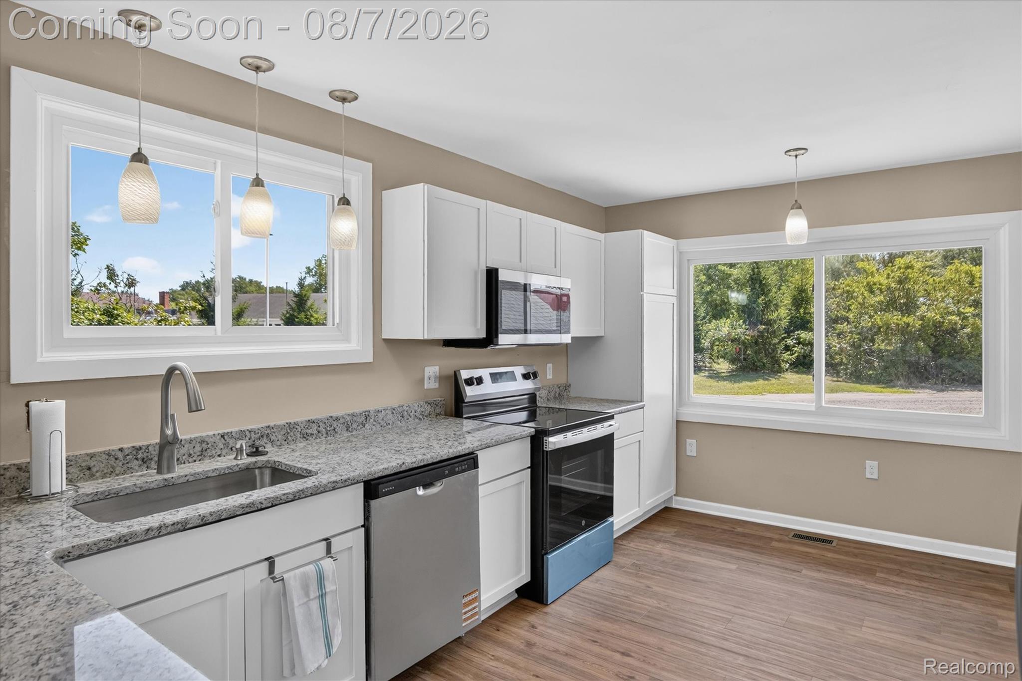 28264 Waltz Road New Boston, MI 48164 - Photo 10 of 43 Kitchen