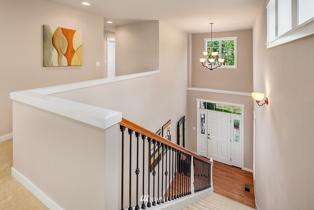 664 Lind Avenue Northwest Renton, WA 98057 - Photo 6 of 11 Gallery Image 6