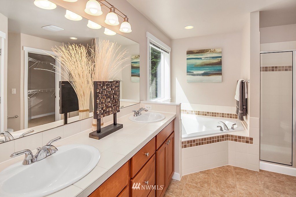 664 Lind Avenue Northwest Renton, WA 98057 - Photo 10 of 11 Gallery Image 10