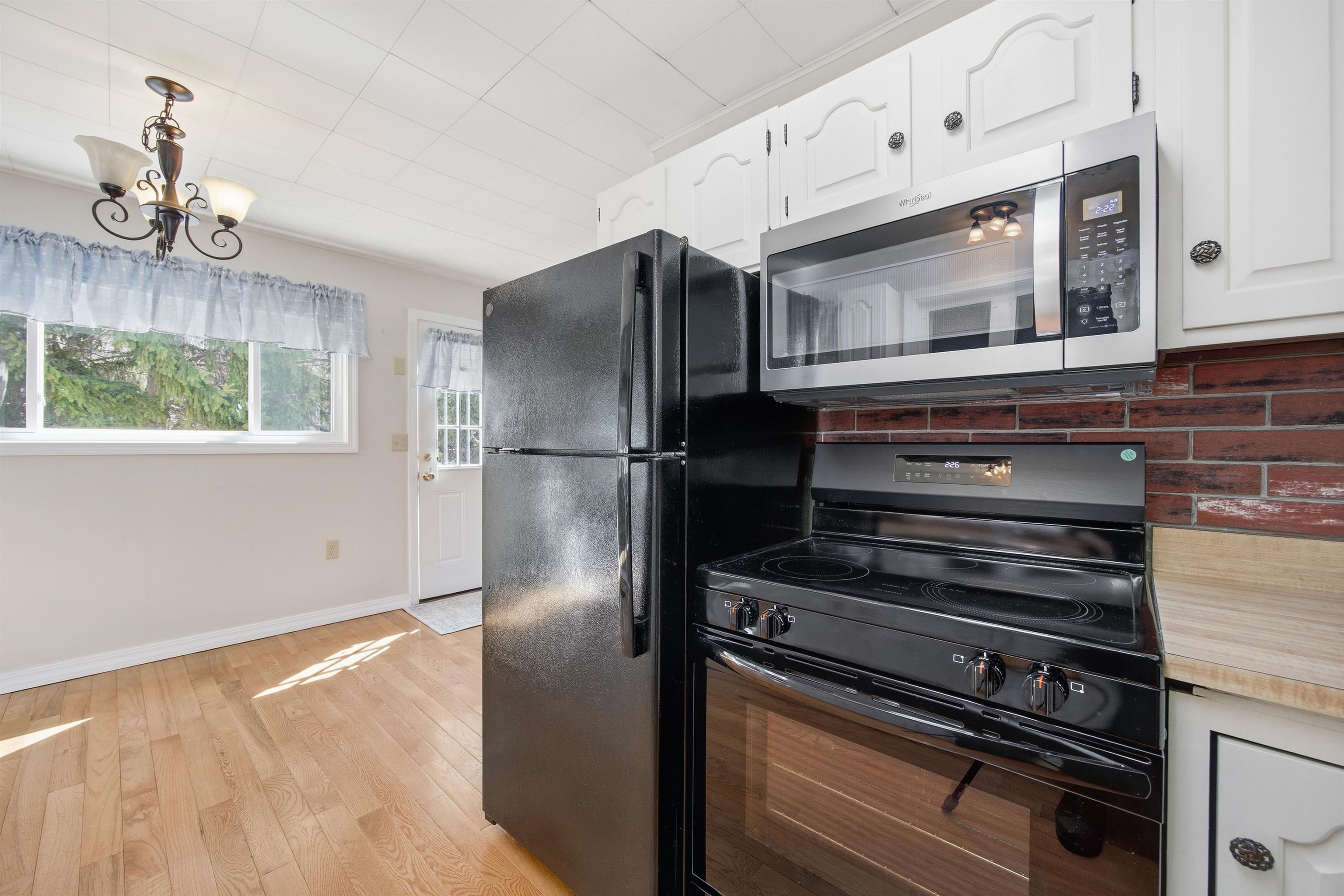 34 Valley Street Laconia, NH 03246 - Photo 21 of 58
