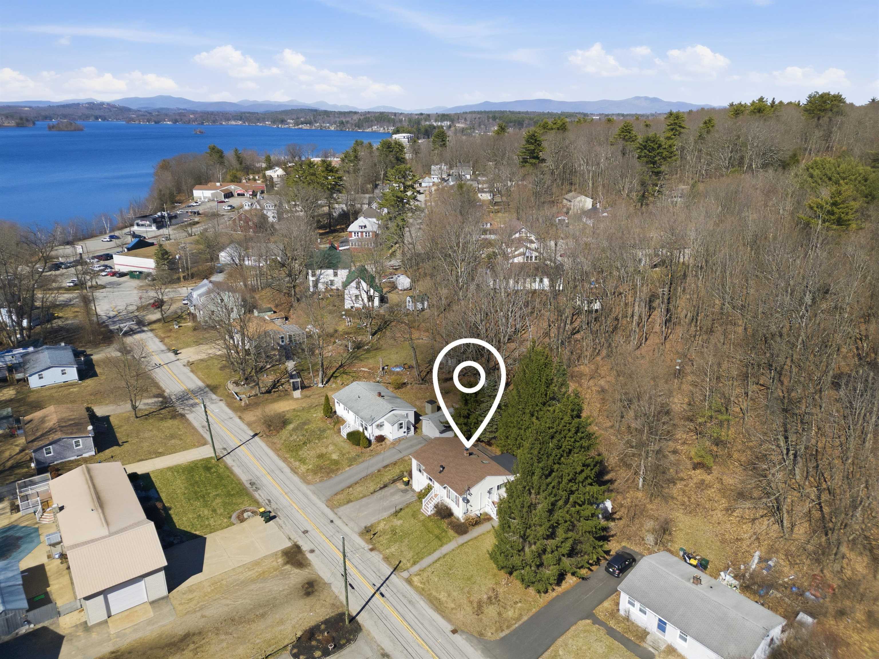 34 Valley Street Laconia, NH 03246 - Photo 5 of 58