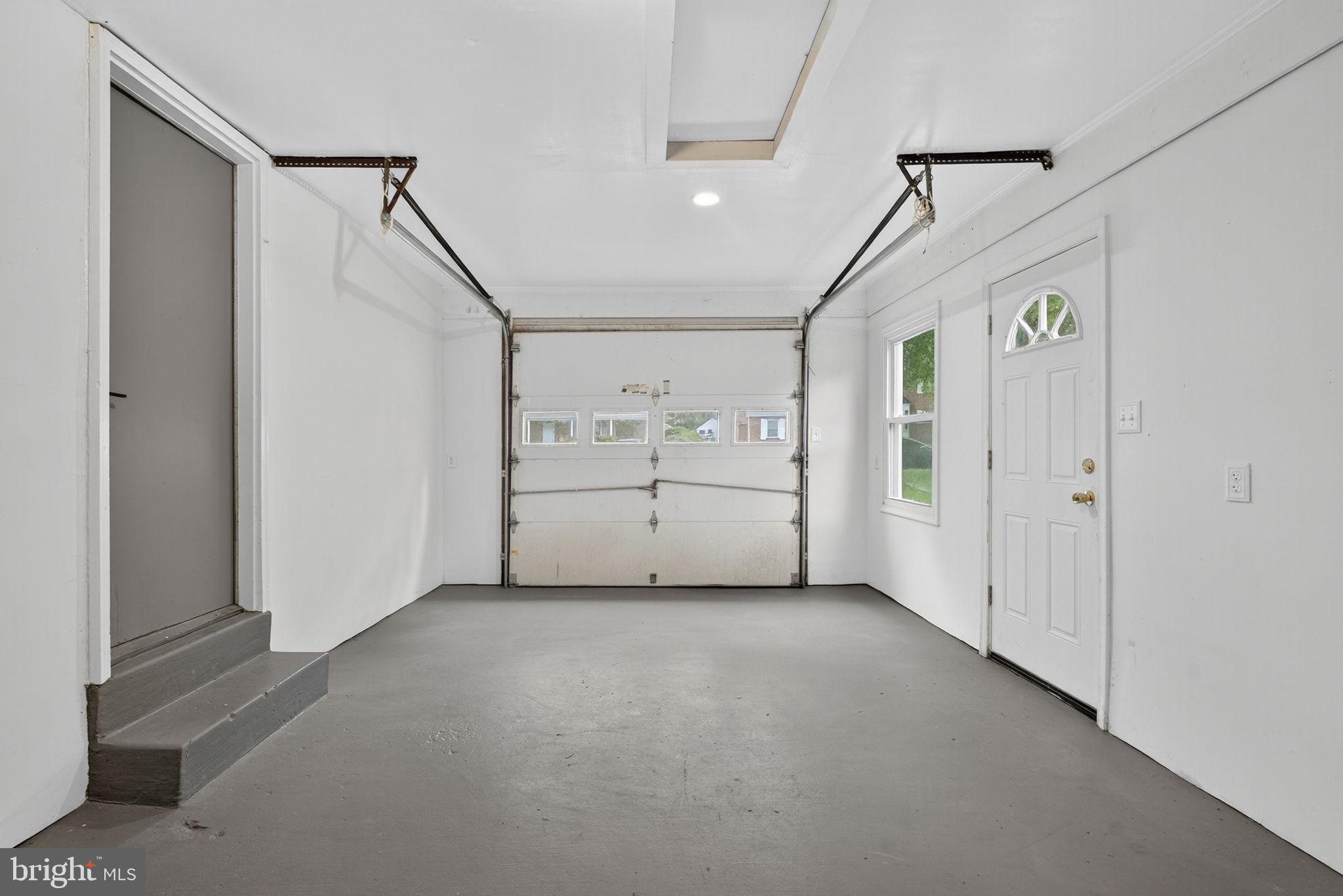 7009 Cold Spring Lane Alexandria, VA 22306 - Photo 26 of 30 a view of a big room with closet and windows