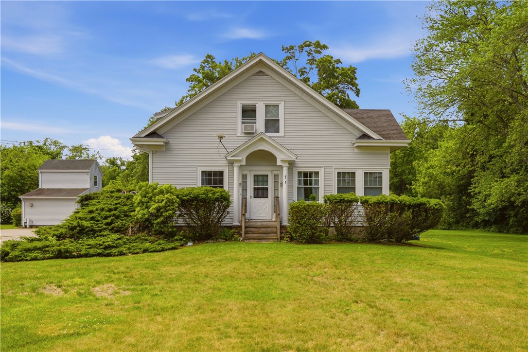21 E Road Tiverton, RI 02878 - Photo 5 of 39
