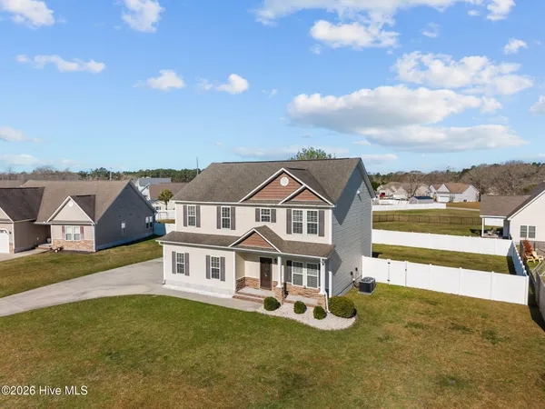 $389,000 | 102 Kayak Court, Swansboro, NC 28584
