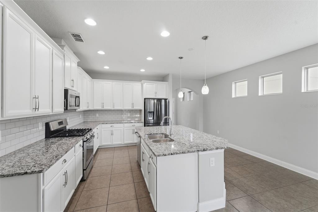 175 Ancona Avenue DeBary, FL 32713 - Photo 12 of 48