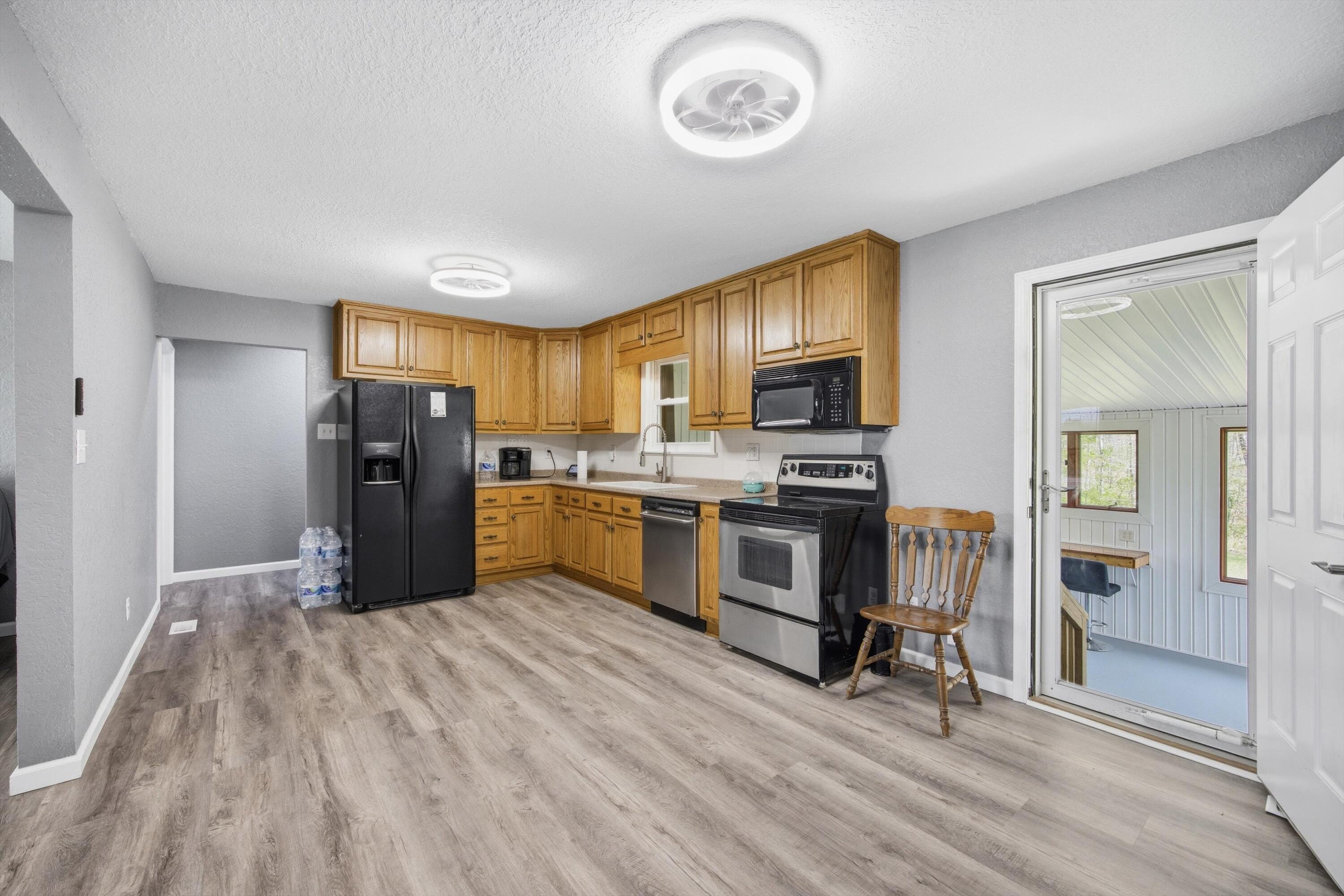 11328 Highway 150 Sequatchie, TN 37374 - Photo 5 of 27 05-090A4923