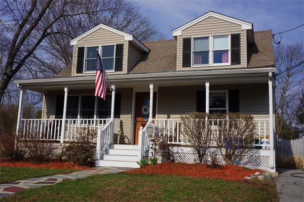 23 Colonial Road Woburn, MA 01801 - Photo 1 of 27