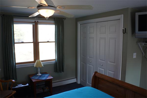 23 Colonial Road Woburn, MA 01801 - Photo 19 of 27