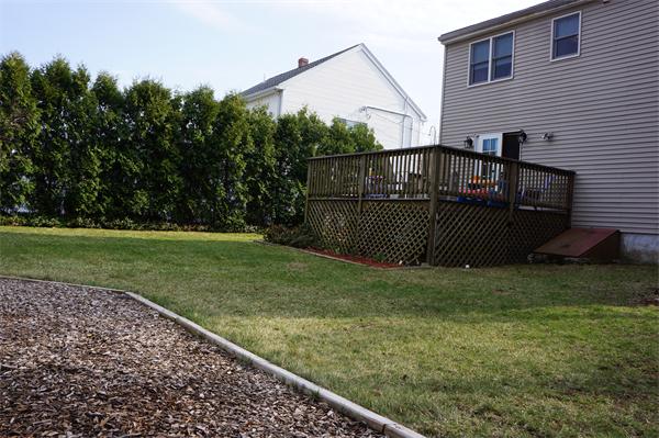 23 Colonial Road Woburn, MA 01801 - Photo 20 of 27