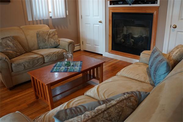 23 Colonial Road Woburn, MA 01801 - Photo 6 of 27