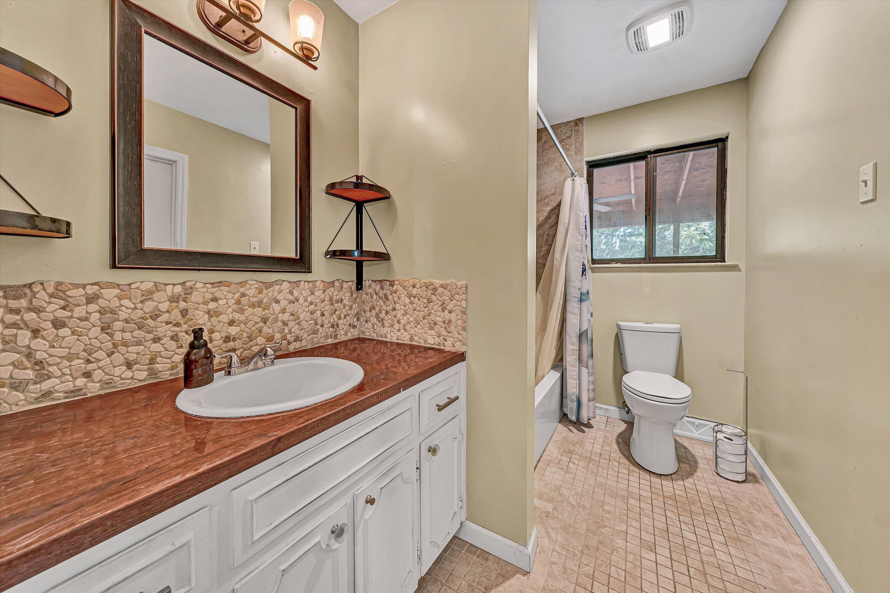 4064 Crawford Road Roanoke, VA 24018 - Photo 14 of 33 14-DSC00283