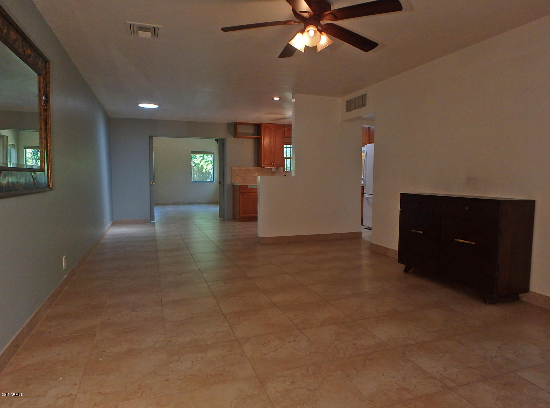 220 West Ruth Avenue Phoenix, AZ 85021 - Photo 4 of 37 Family Room B