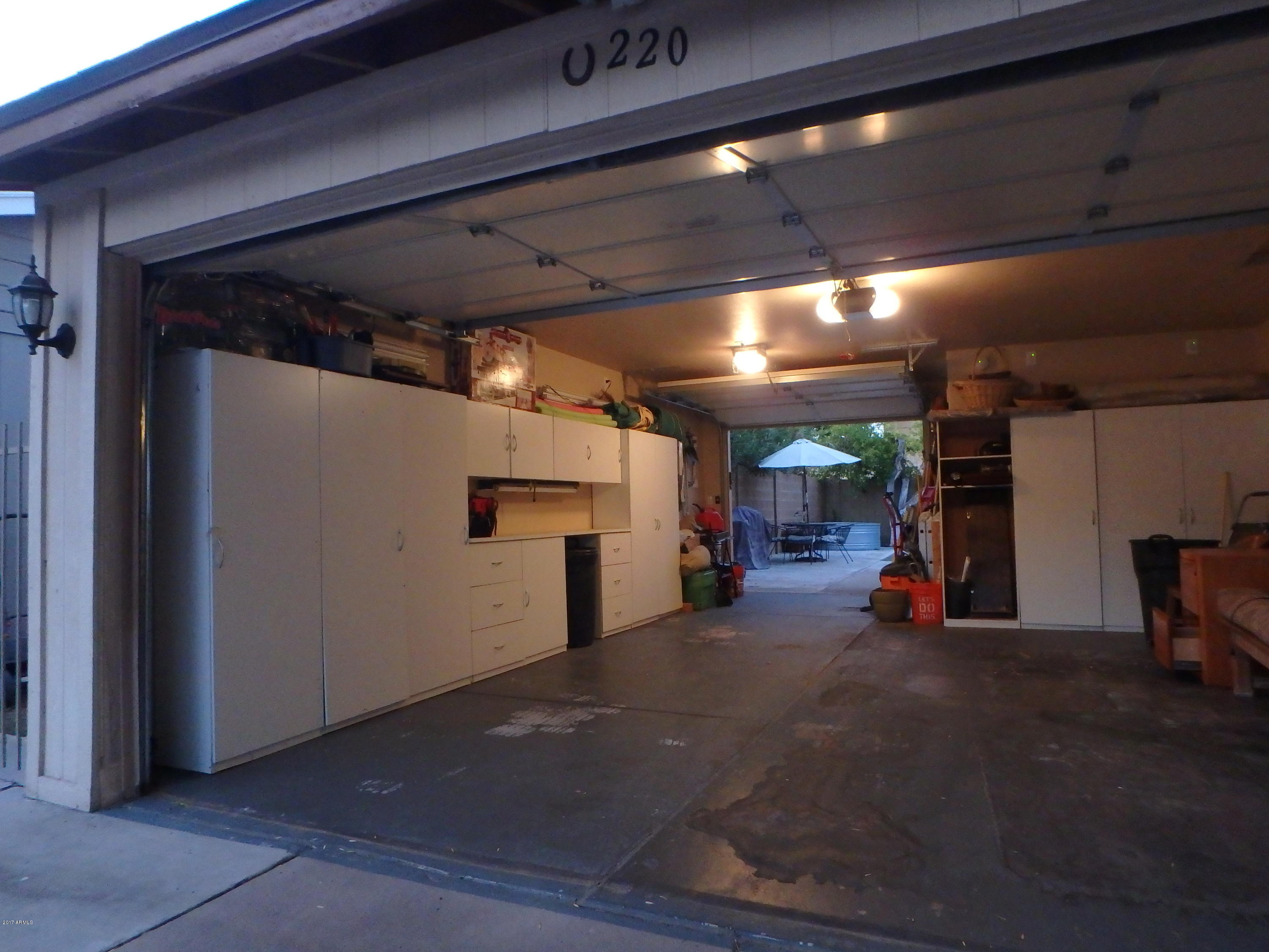 220 West Ruth Avenue Phoenix, AZ 85021 - Photo 5 of 37 Garage 2.5