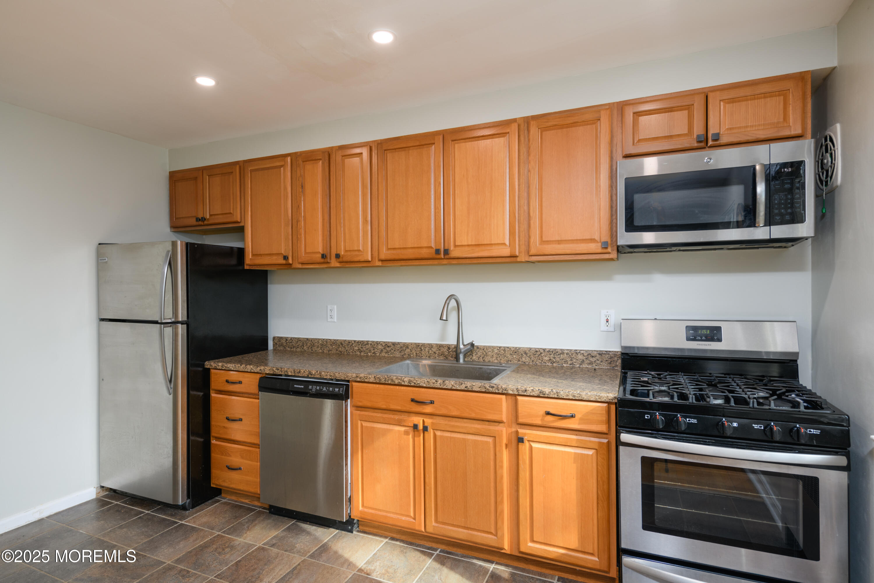 293 Spring Street, Unit 11C Red Bank, NJ 07701 - Photo 9 of 28 BAP_4591-Edit