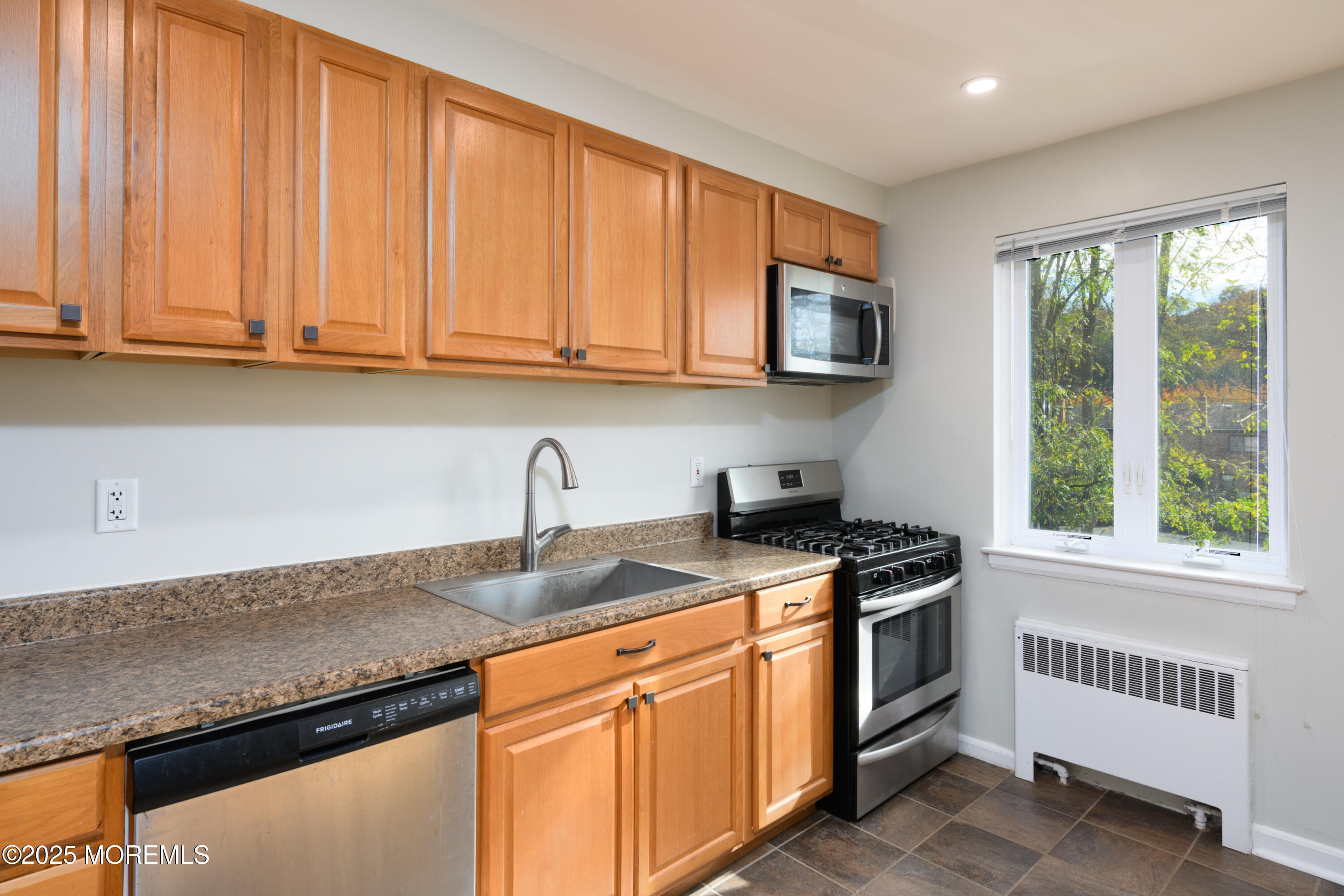 293 Spring Street, Unit 11C Red Bank, NJ 07701 - Photo 10 of 28 BAP_4595-Edit
