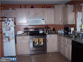 3 Ravine Drive Reading, PA 19607 - Photo 2 of 9 Kitchen