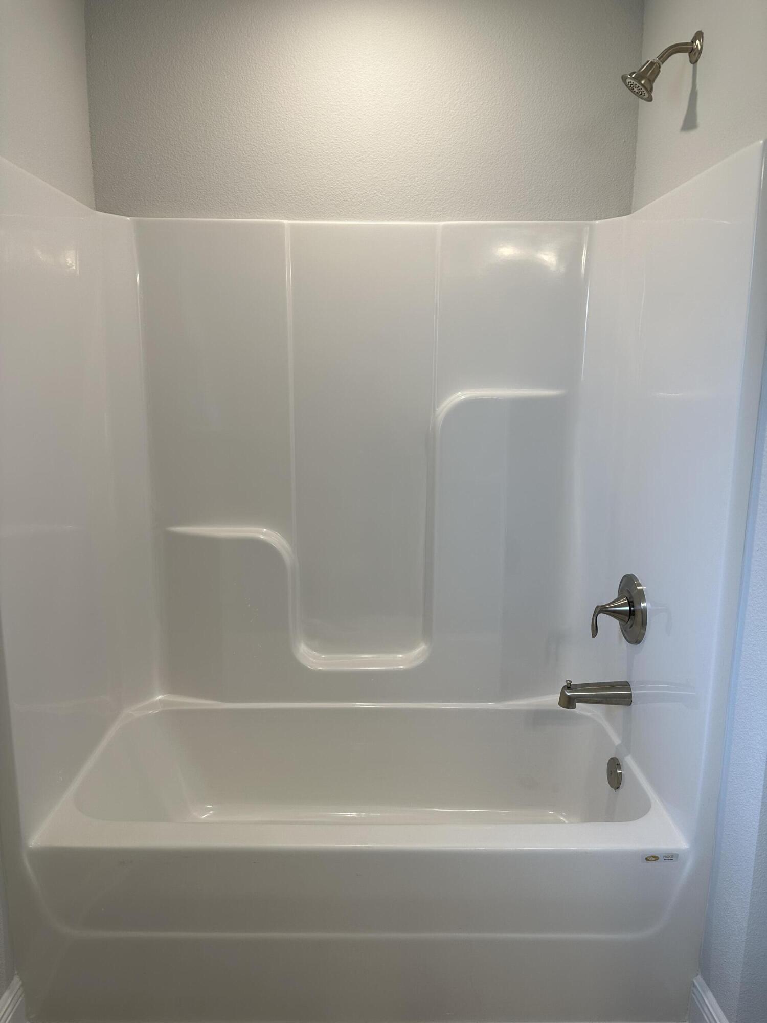 5287 Hidden Pines Circle Milton, FL 32583 - Photo 13 of 15 a close view of a bathtub in bathroom