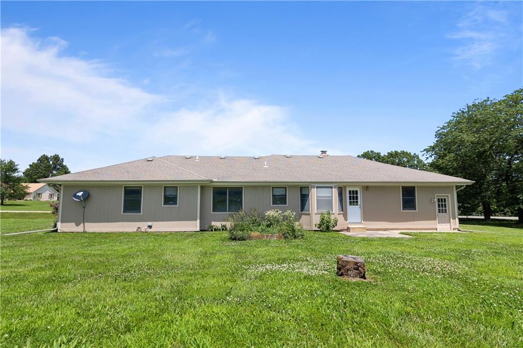 8 Northwest 515th Road Warrensburg, MO 64093 - Photo 7 of 54