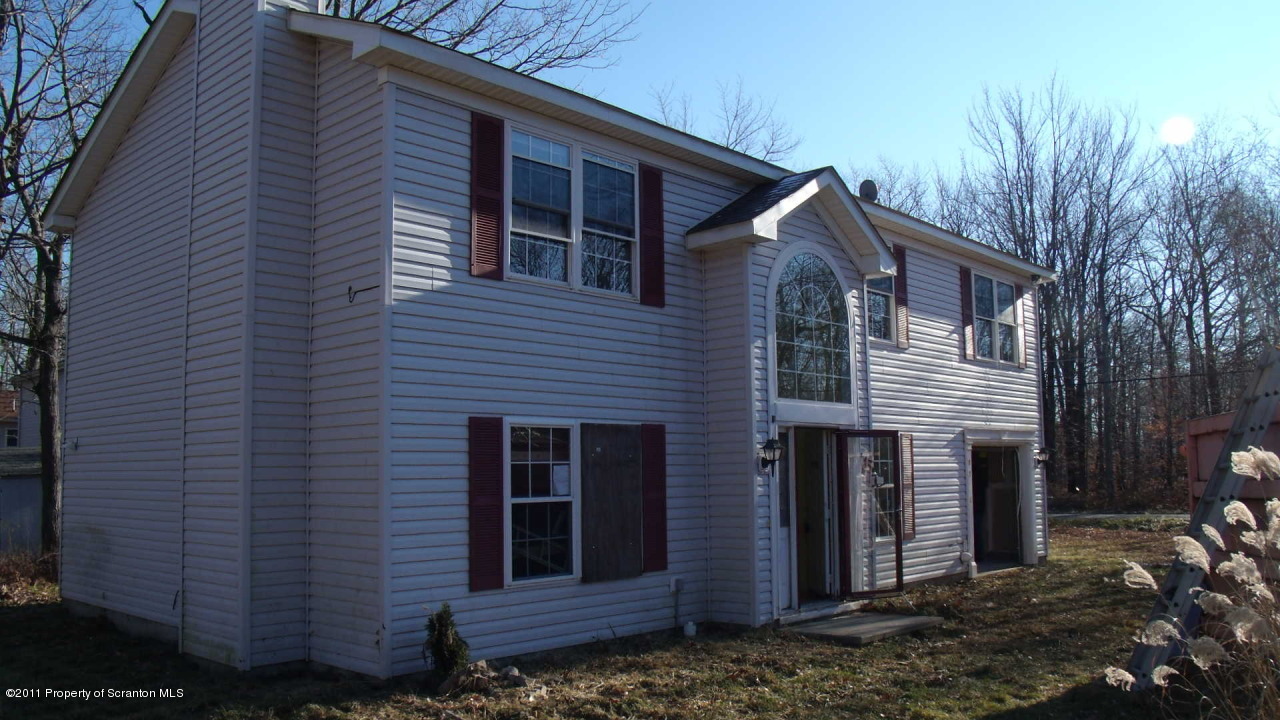 3313 Cotswald Road Tobyhanna, PA 18466 - Photo 1 of 18 Gallery Image 1