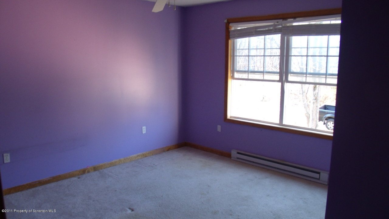 3313 Cotswald Road Tobyhanna, PA 18466 - Photo 10 of 18 Gallery Image 10