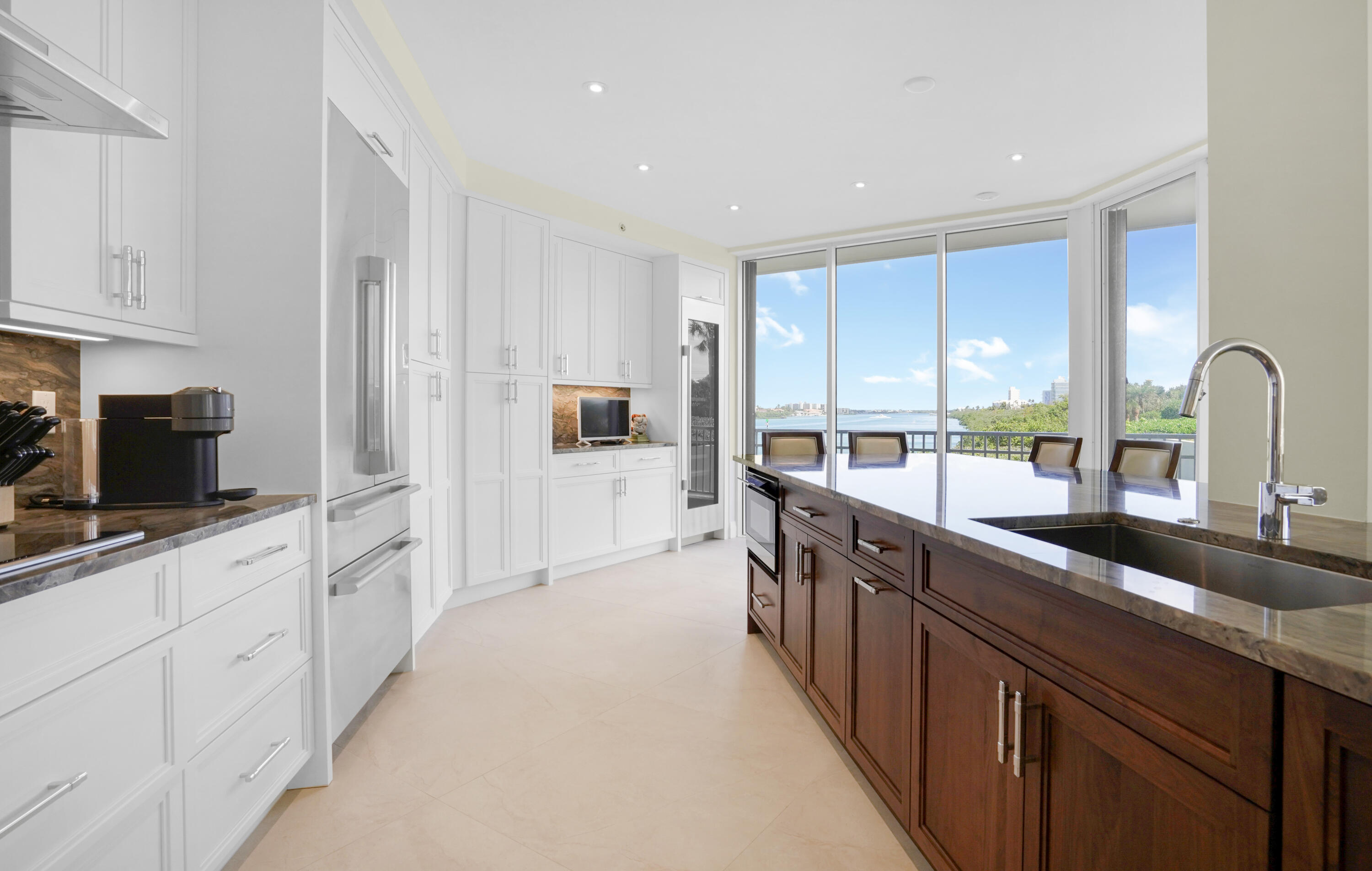 425 South Beach Road, Unit 2O Tequesta, FL 33469 - Photo 16 of 55 ben06622-ben06626