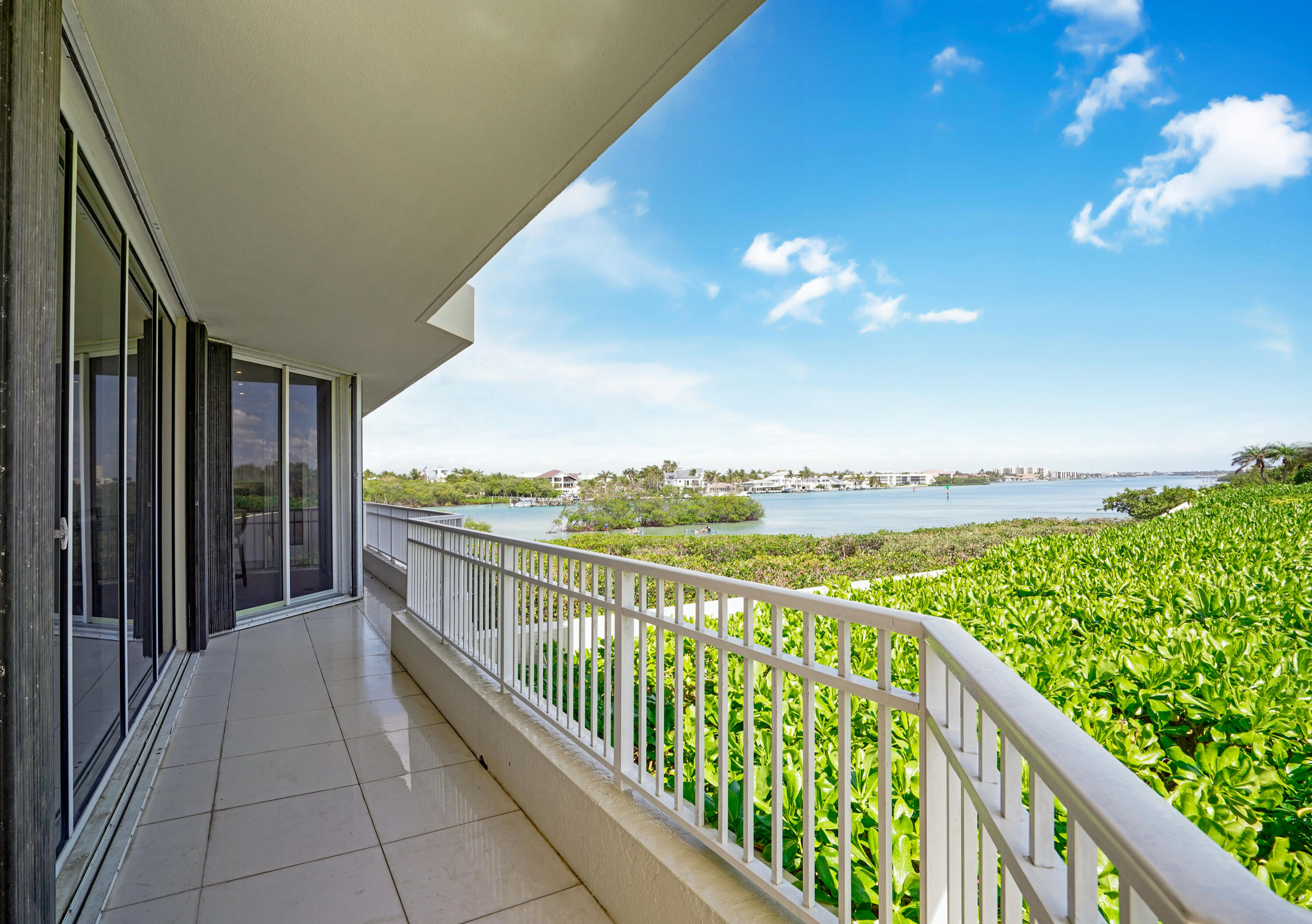 425 South Beach Road, Unit 2O Tequesta, FL 33469 - Photo 30 of 55 BEN06795