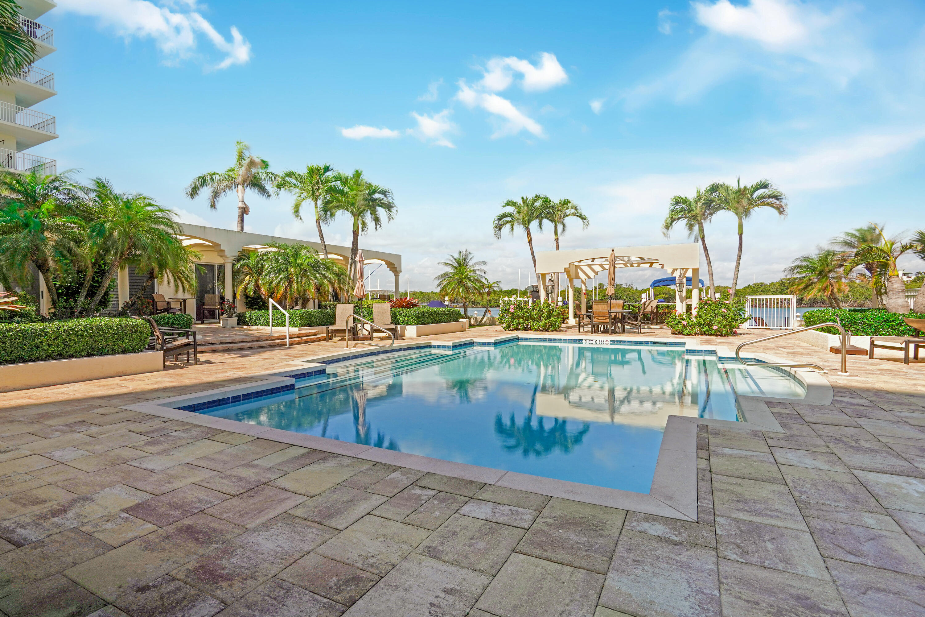 425 South Beach Road, Unit 2O Tequesta, FL 33469 - Photo 34 of 55 BEN06782