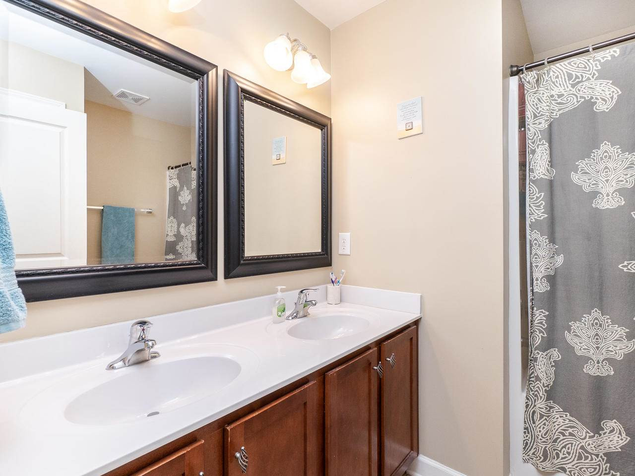 8008 Beech Tree Ridge Trail Raleigh, NC 27612 - Photo 22 of 29 Master Bath