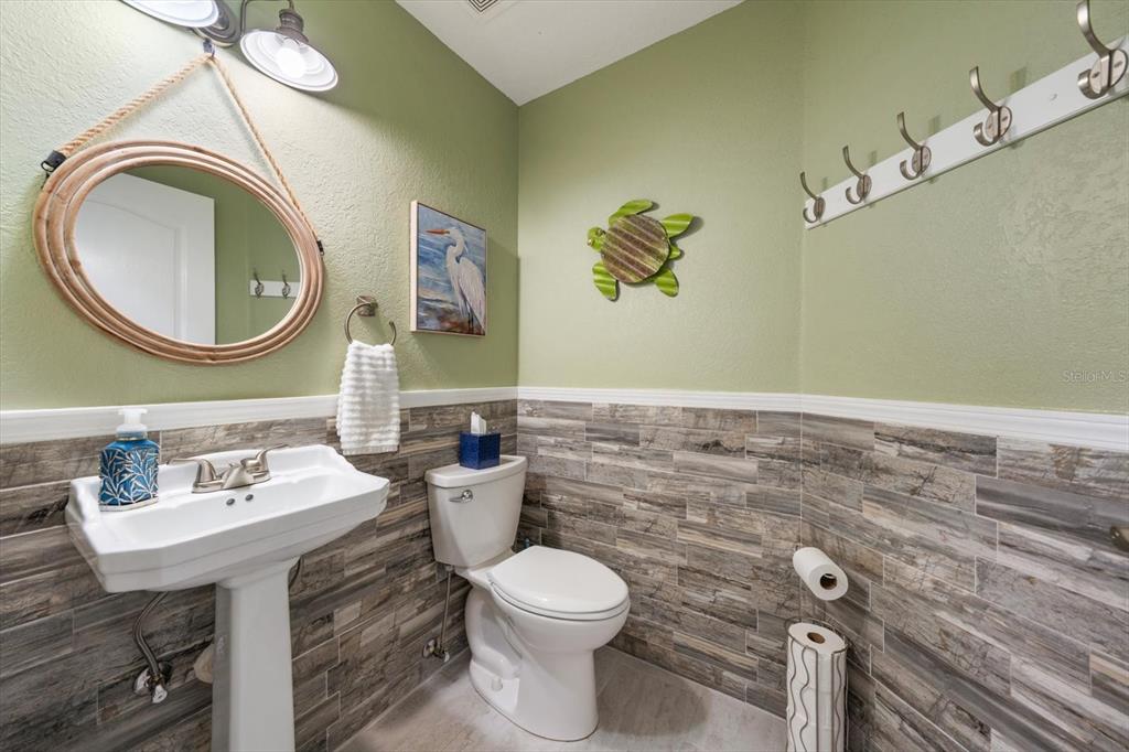 1633 Haywick Terrace Dunedin, FL 34698 - Photo 13 of 32