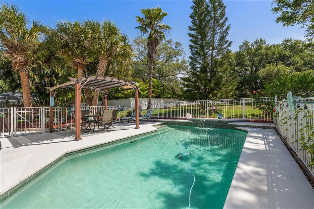 1633 Haywick Terrace Dunedin, FL 34698 - Photo 3 of 32