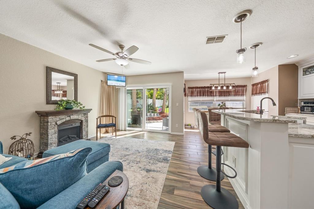 1633 Haywick Terrace Dunedin, FL 34698 - Photo 10 of 32