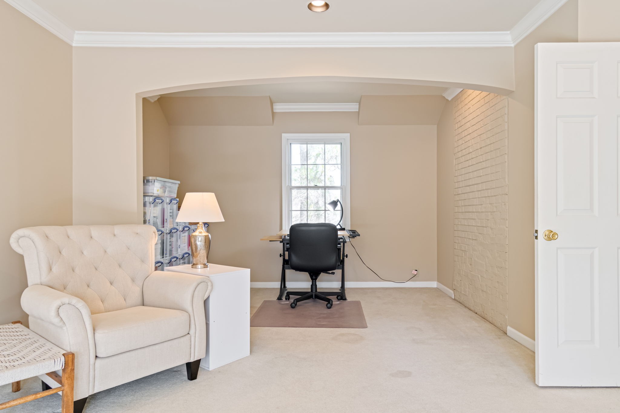 6329 Johnson Chapel Road West Brentwood, TN 37027 - Photo 68 of 94 a living room with furniture
