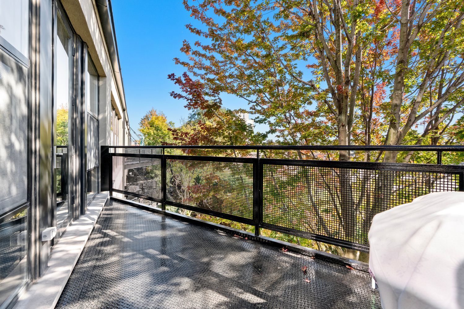 1001 West 15th Street, Unit 318 Chicago, IL 60608 - Photo 24 of 32