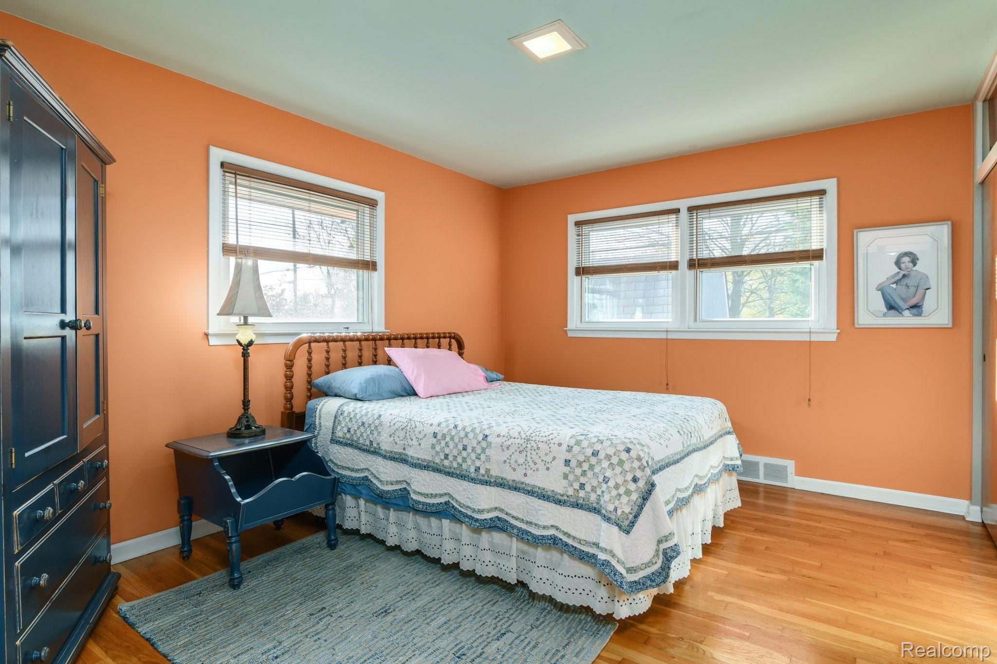 6049 Sunnydale Road Clarkston, MI 48346 - Photo 24 of 36 24-web-or-mls-6049 Sunndydale Rd - Independence Twp0019.jpg
