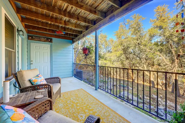 $1,500 | 358 Shady Bluff Drive, Unit B, Wimberley, TX 78676