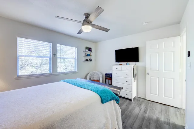 $1,500 | 358 Shady Bluff Drive, Unit B, Wimberley, TX 78676